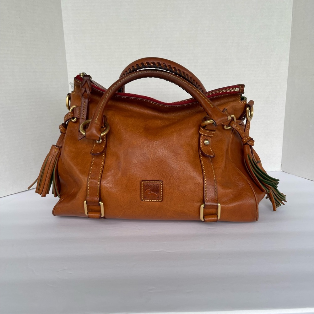 Dooney Bourke medium Satchel Florentine leather No shoulder strap